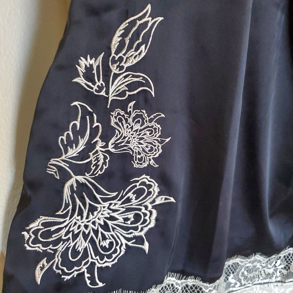 Dolls Kill Widow Black Satin Mini XL - Picture 5 of 12